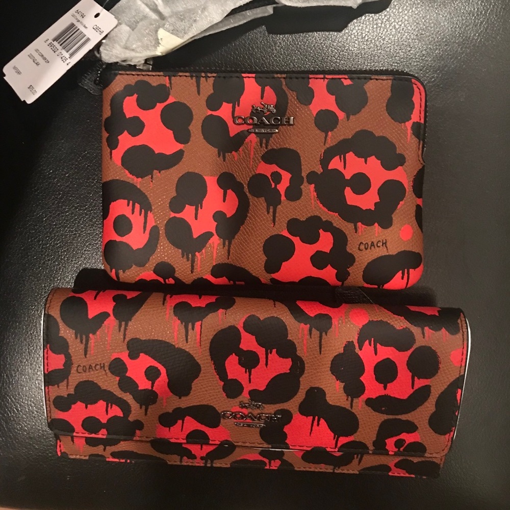 COACH NWT WALLET SET